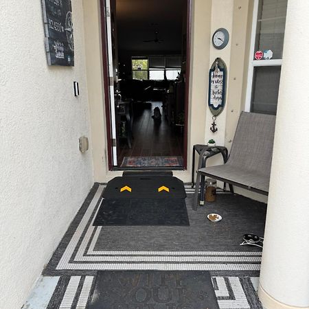 Ruskin Fl Private 2 Bdrm 1 Bath Suite Common Areas Shared With Host And Cat Eksteriør billede