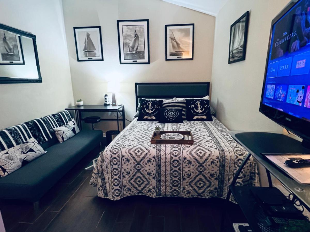Ruskin Fl Private 2 Bdrm 1 Bath Suite Common Areas Shared With Host And Cat Eksteriør billede