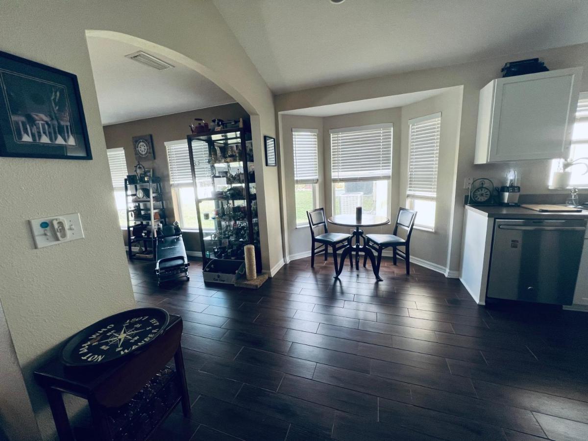 Ruskin Fl Private 2 Bdrm 1 Bath Suite Common Areas Shared With Host And Cat Eksteriør billede