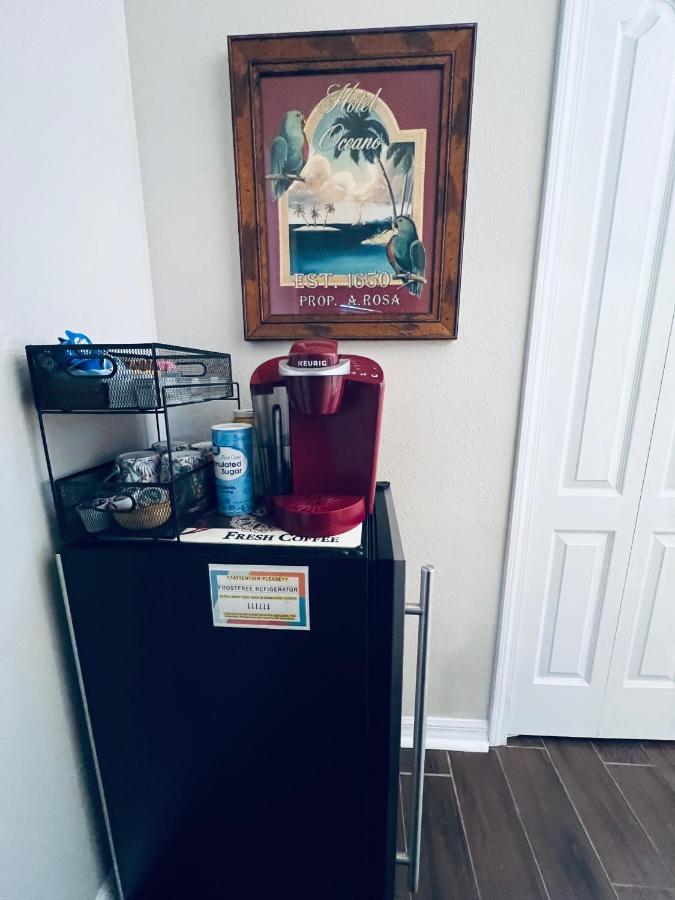 Ruskin Fl Private 2 Bdrm 1 Bath Suite Common Areas Shared With Host And Cat Eksteriør billede
