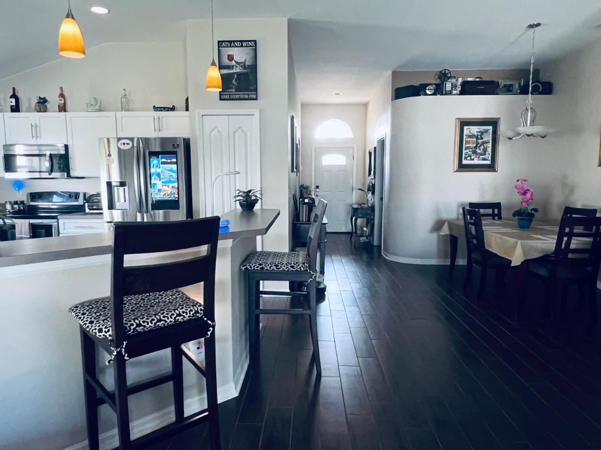 Ruskin Fl Private 2 Bdrm 1 Bath Suite Common Areas Shared With Host And Cat Eksteriør billede