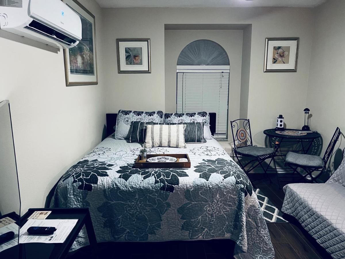 Ruskin Fl Private 2 Bdrm 1 Bath Suite Common Areas Shared With Host And Cat Eksteriør billede