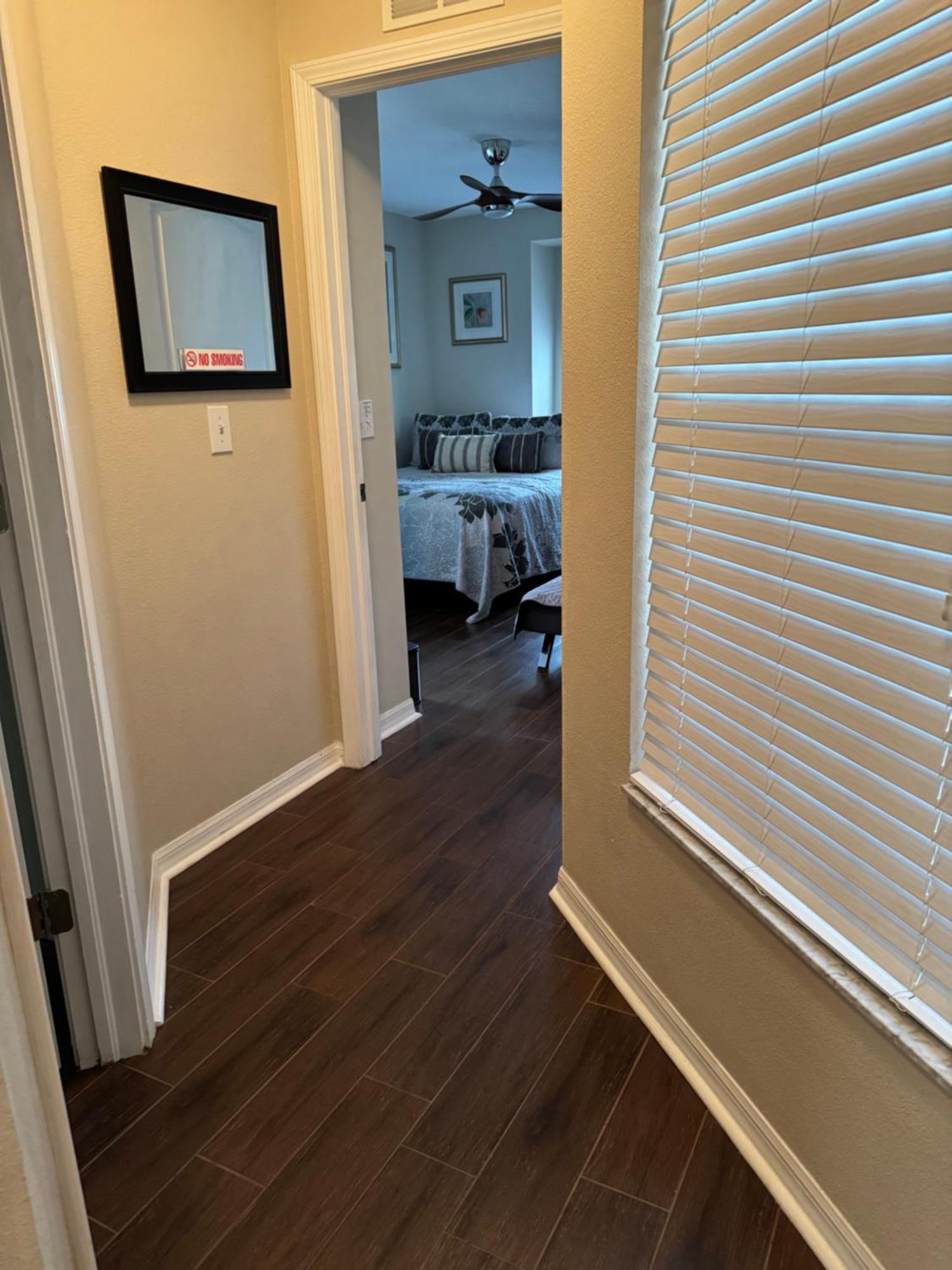 Ruskin Fl Private 2 Bdrm 1 Bath Suite Common Areas Shared With Host And Cat Eksteriør billede